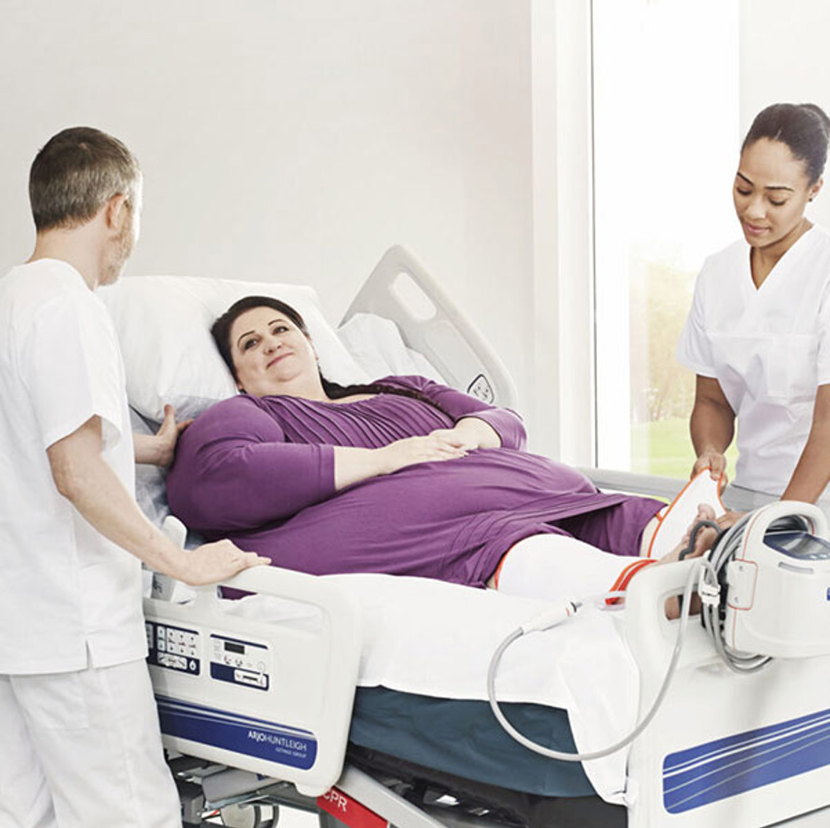 Citadel Plus bed with bariatric patient